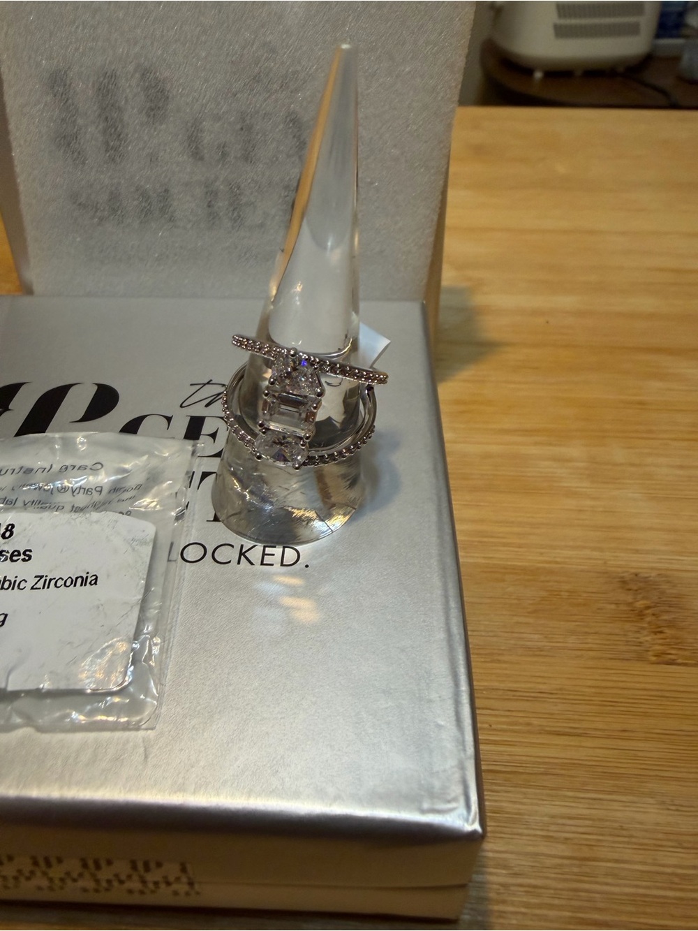 Orbiting Kisses: CZ on Rhodium